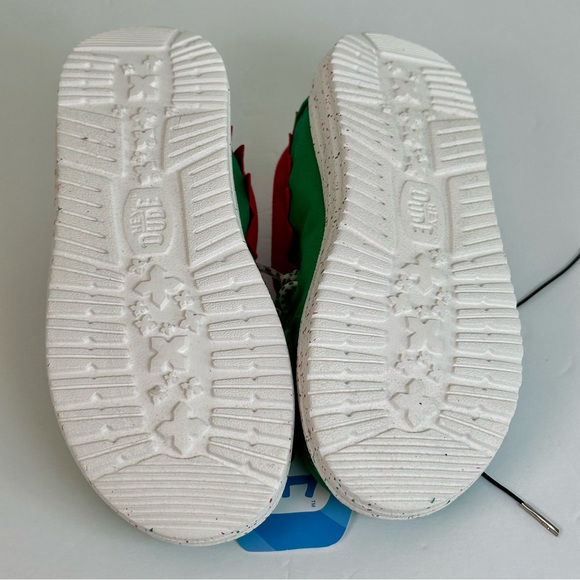 NWT-Hey Dude Kids Wally Holiday Elf Green and Red Shoes- Children’s Size 11 - Picture 6 of 7